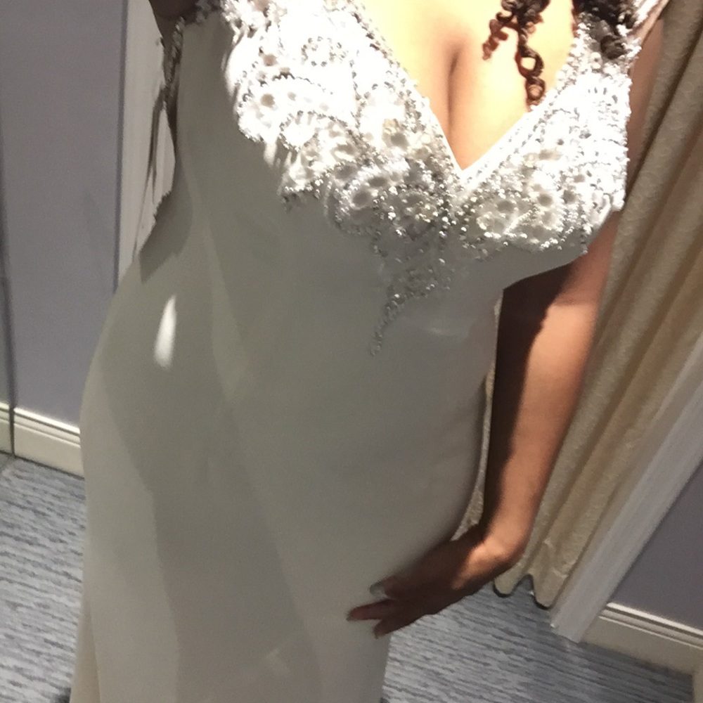 Stunning wedding dress!! WEEKEND SALE!!!!